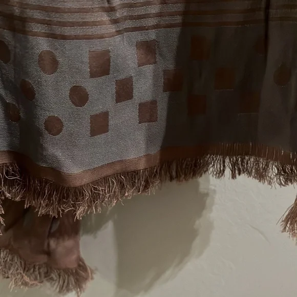 Light Scarf - Picture 4 of 4